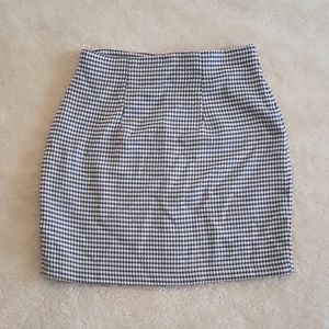 Houndstooth miniskirt